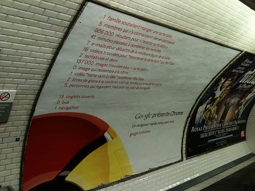 Pub Google Chrome en affichage dans le métro